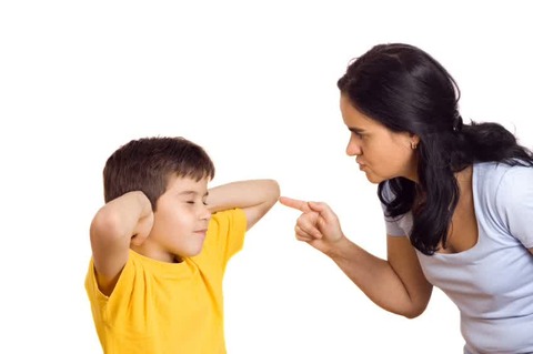 scolding-parents-children-bad